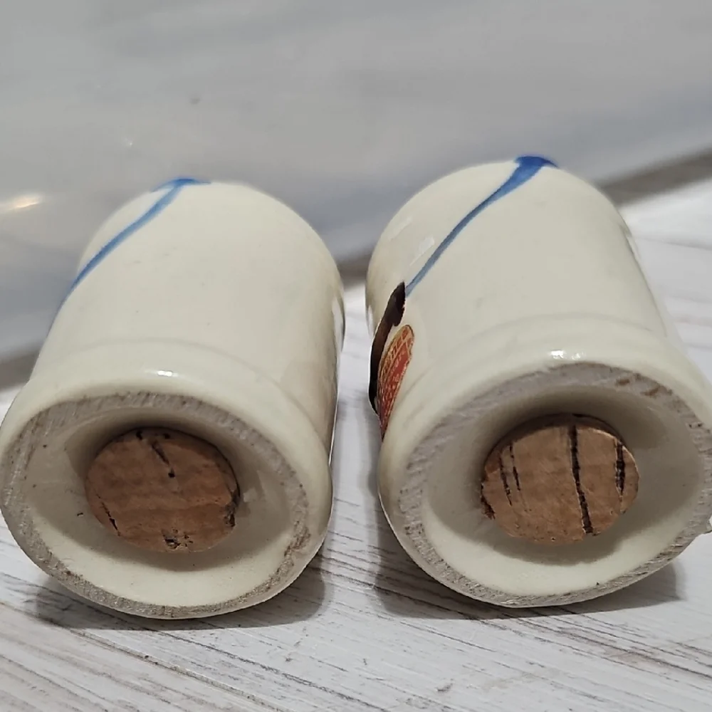 Vintage Shawnee Milk Cans Salt & Pepper Shakers‎ Hand Decorated China